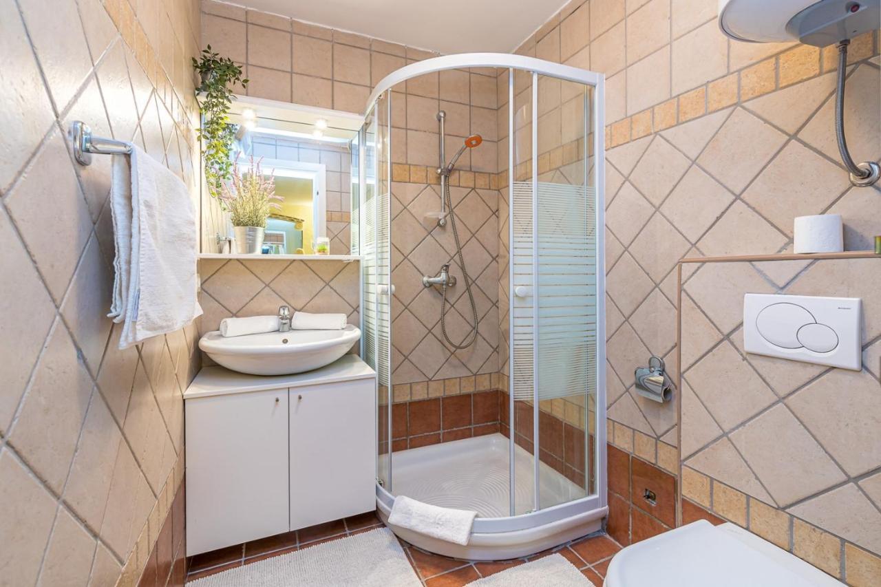 Apartments Sbardella Vrsar Luaran gambar